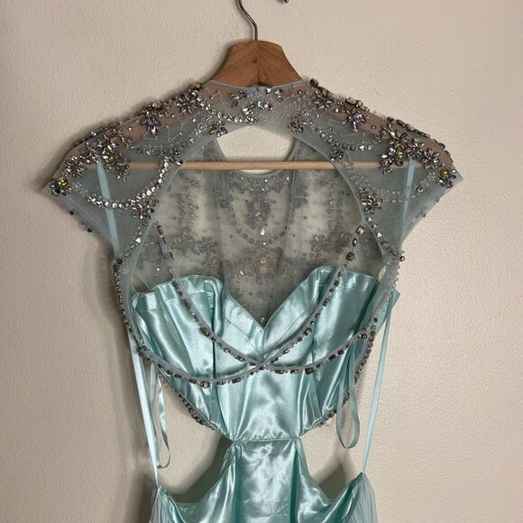 MAC DUGGAL 2025 RUFFLE EMBELLISHED MAXI DRESS FLORAL CHIFFON 68470 size 2 - Picture 9 of 13